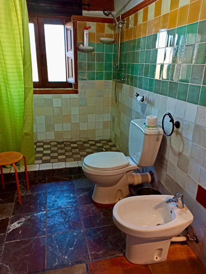 La Fabriqueta De Cent Piques Pensionat Fontanars dels Alforins Exteriör bild