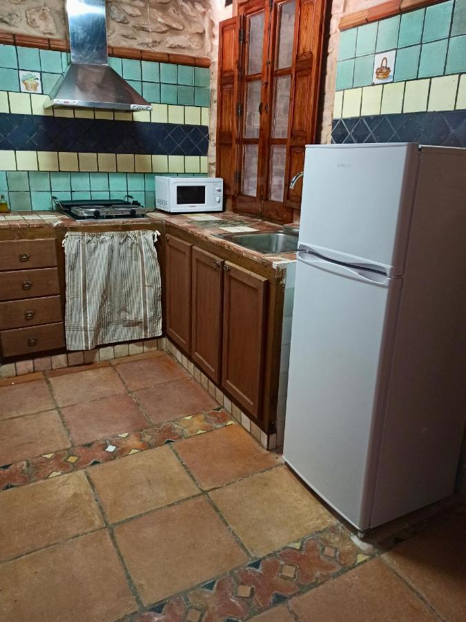 La Fabriqueta De Cent Piques Pensionat Fontanars dels Alforins Exteriör bild
